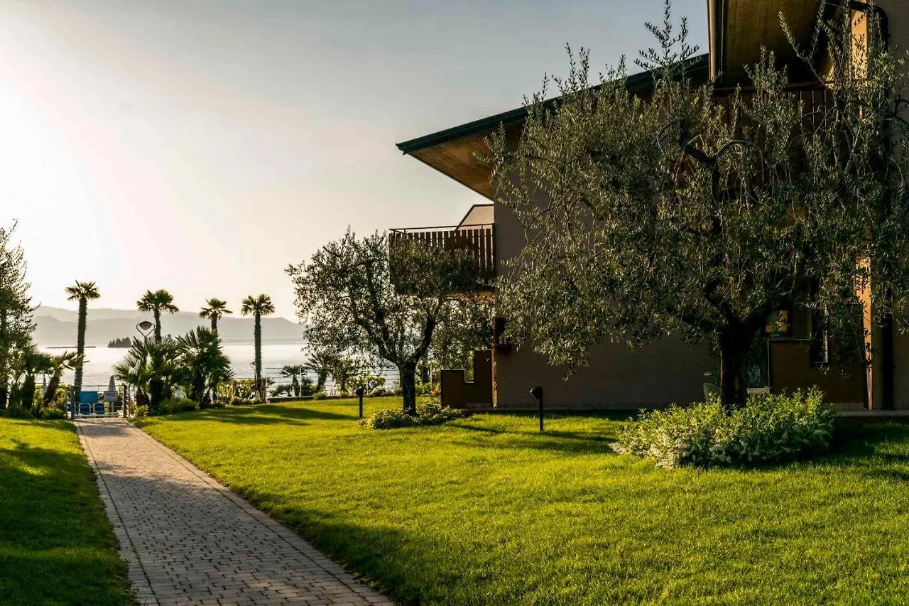 Apartments In Manerba Del Garda 22047 איטליה
