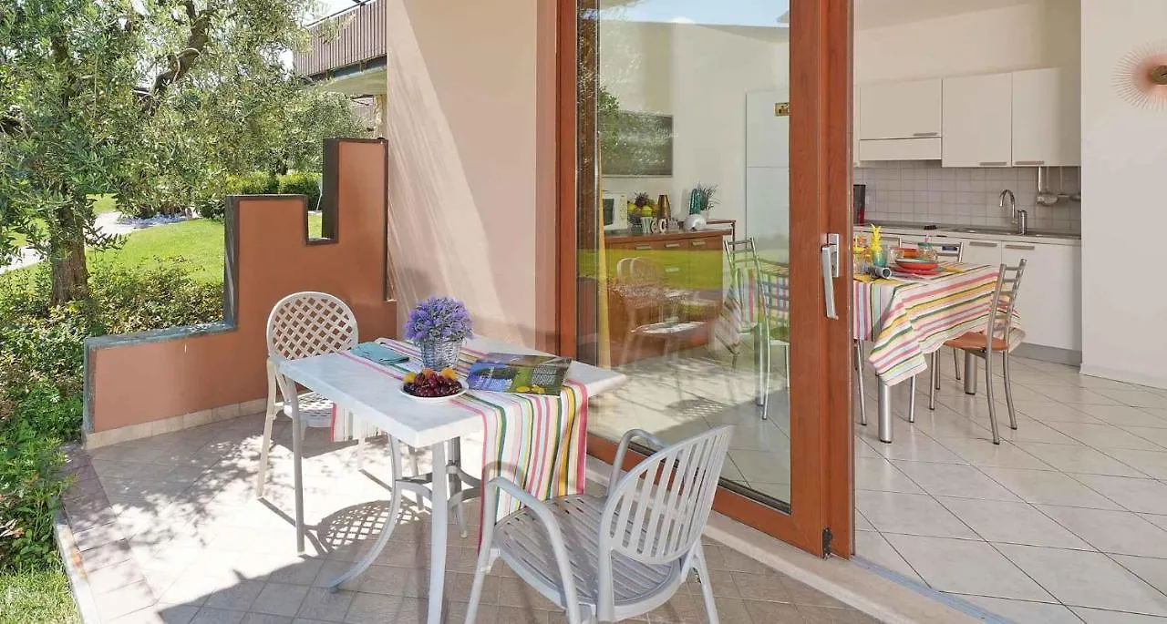 Apartments In Manerba Del Garda 22047