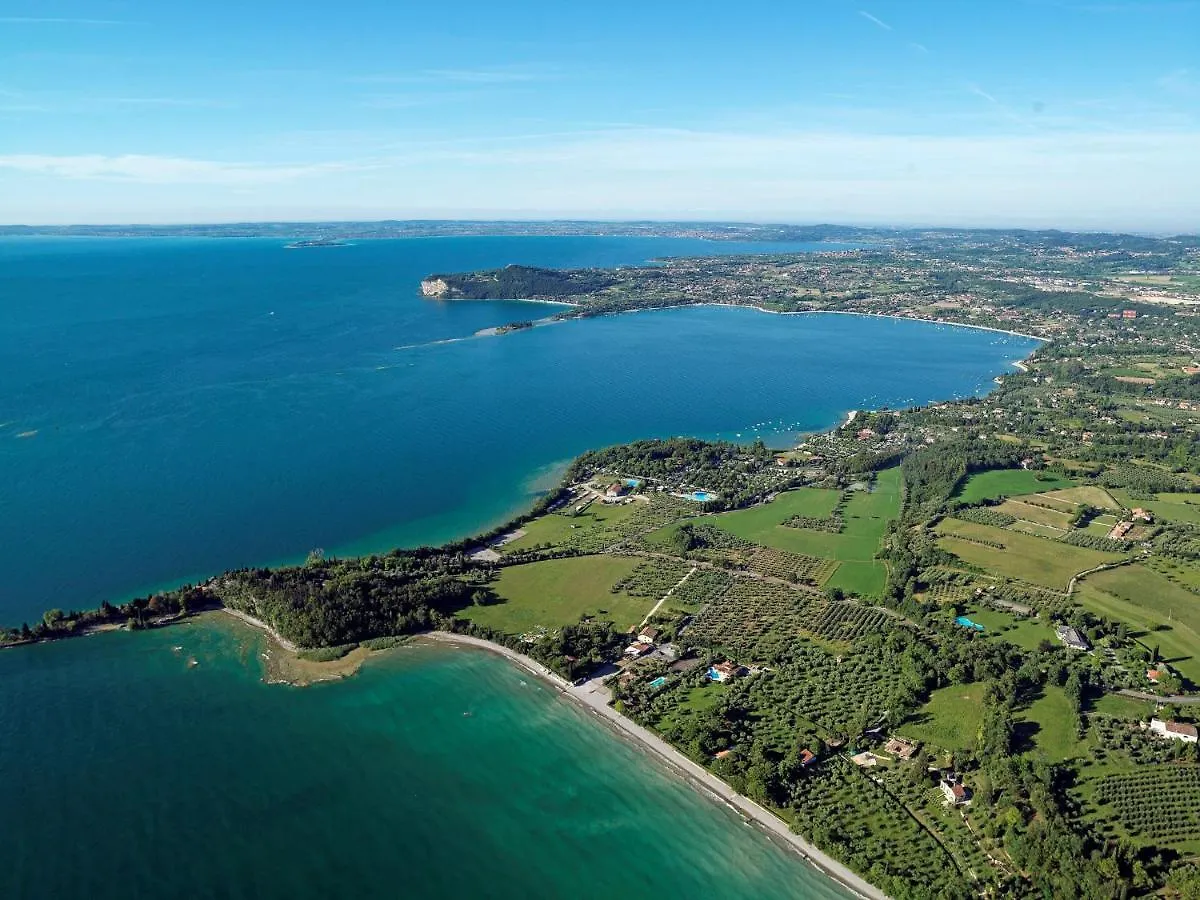 Apartments In Manerba Del Garda 22047 איטליה